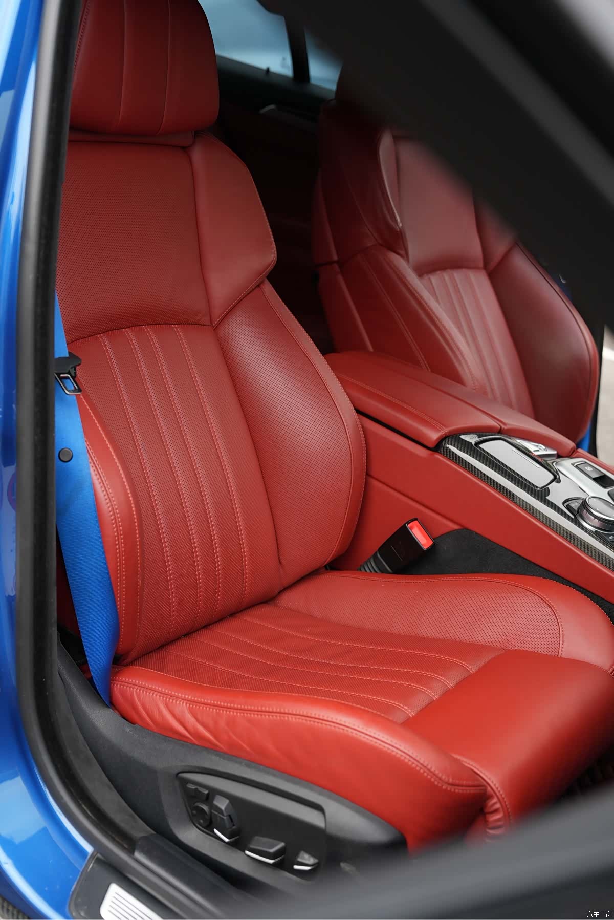 BMW M5, 2014 9