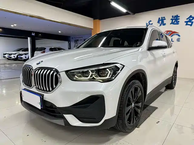 BMW X1 2021 — купить из Китая под заказ