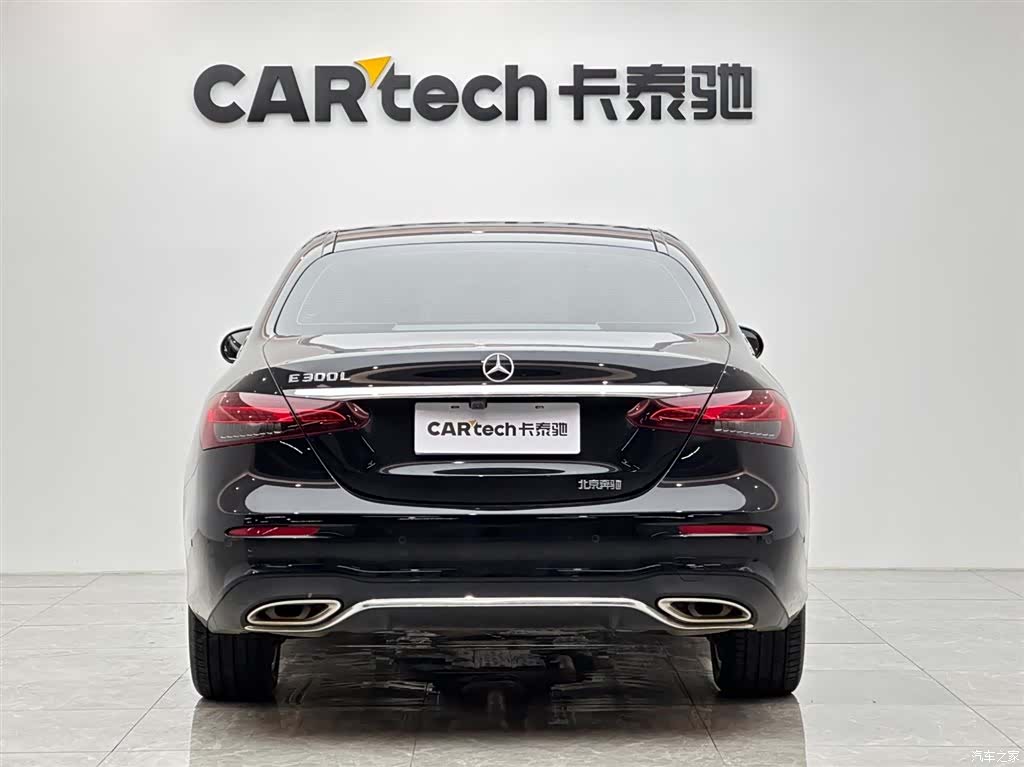 Mercedes-Benz E-Class, 2023 4