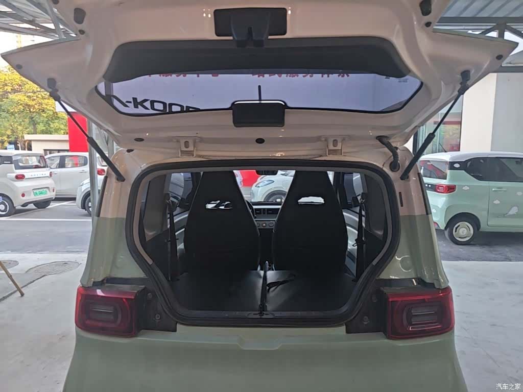 Wuling MINIEV, 2022 19