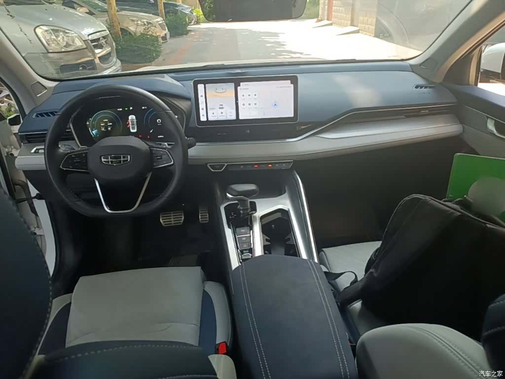 Geely Preface, 2023 10