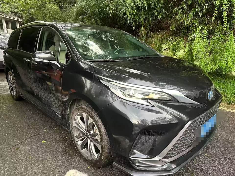 Toyota Grevia