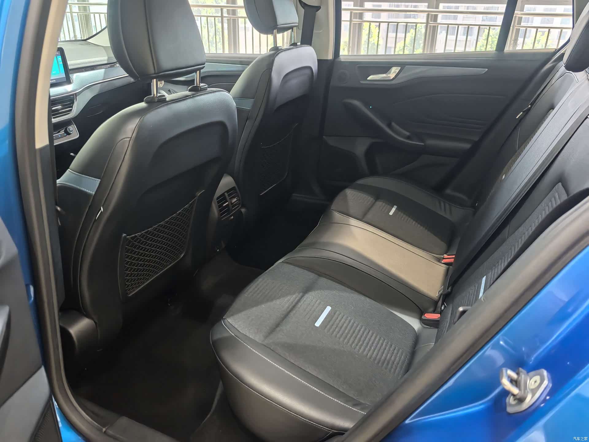 Ford Focus, 2021 7