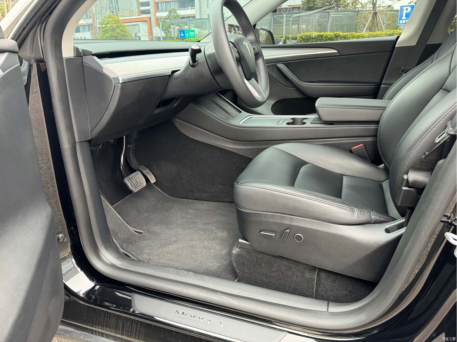 Tesla Model Y, 2024 все фото