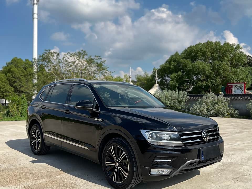 Volkswagen Tiguan L