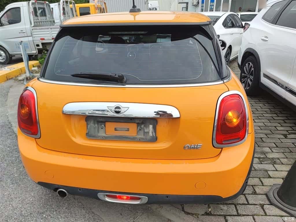 Mini ONE+, 2015 6