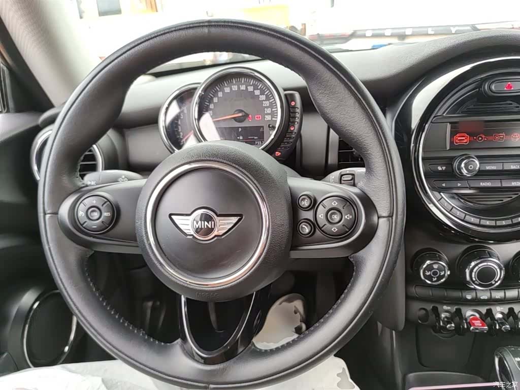 Mini ONE+, 2015 11