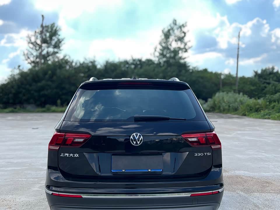 Volkswagen Tiguan L