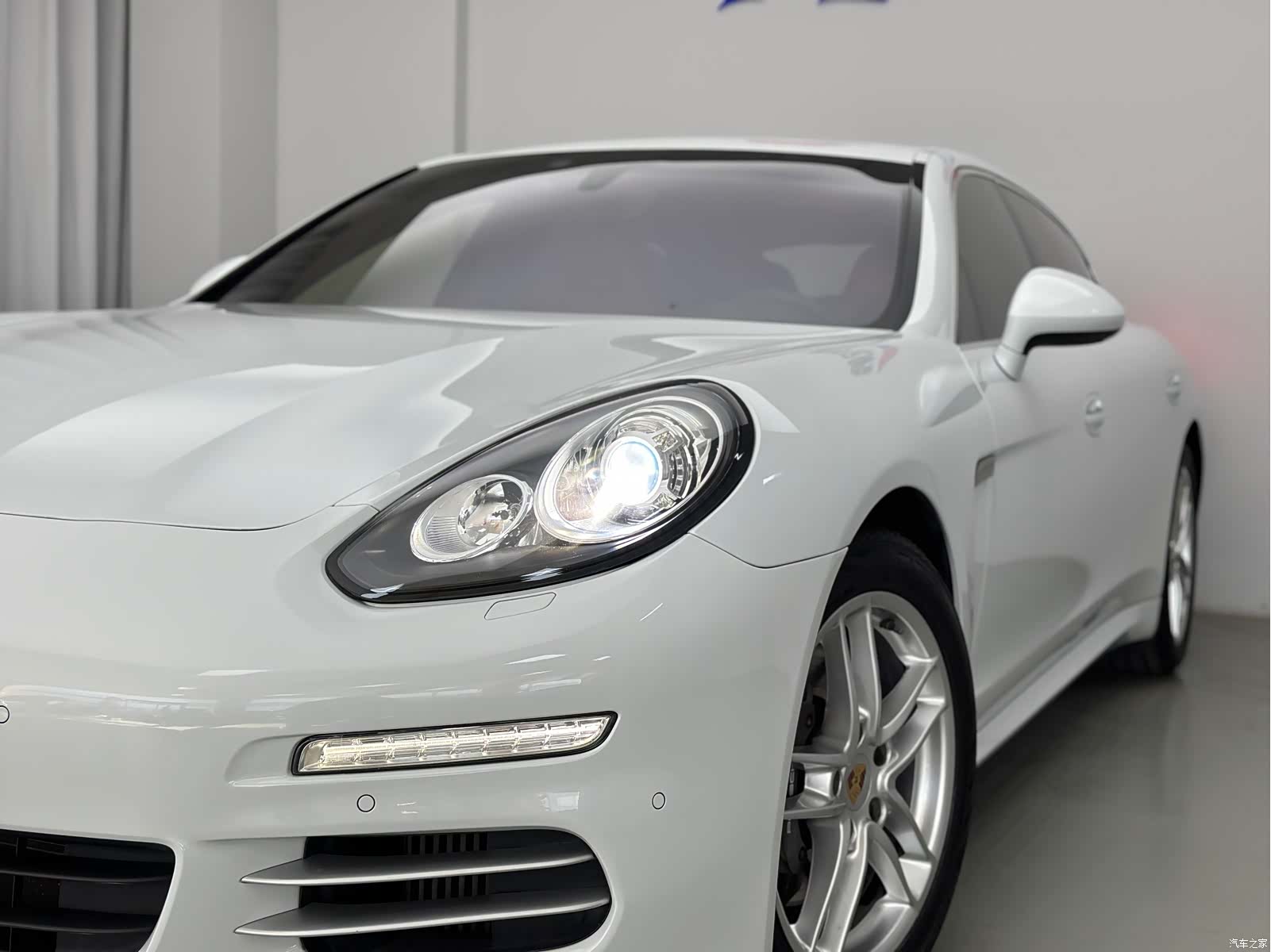 Porsche Panamera, 2016 3