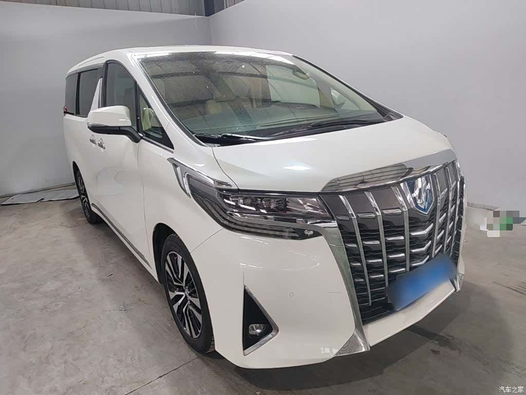 Toyota Alphard, 2018 4