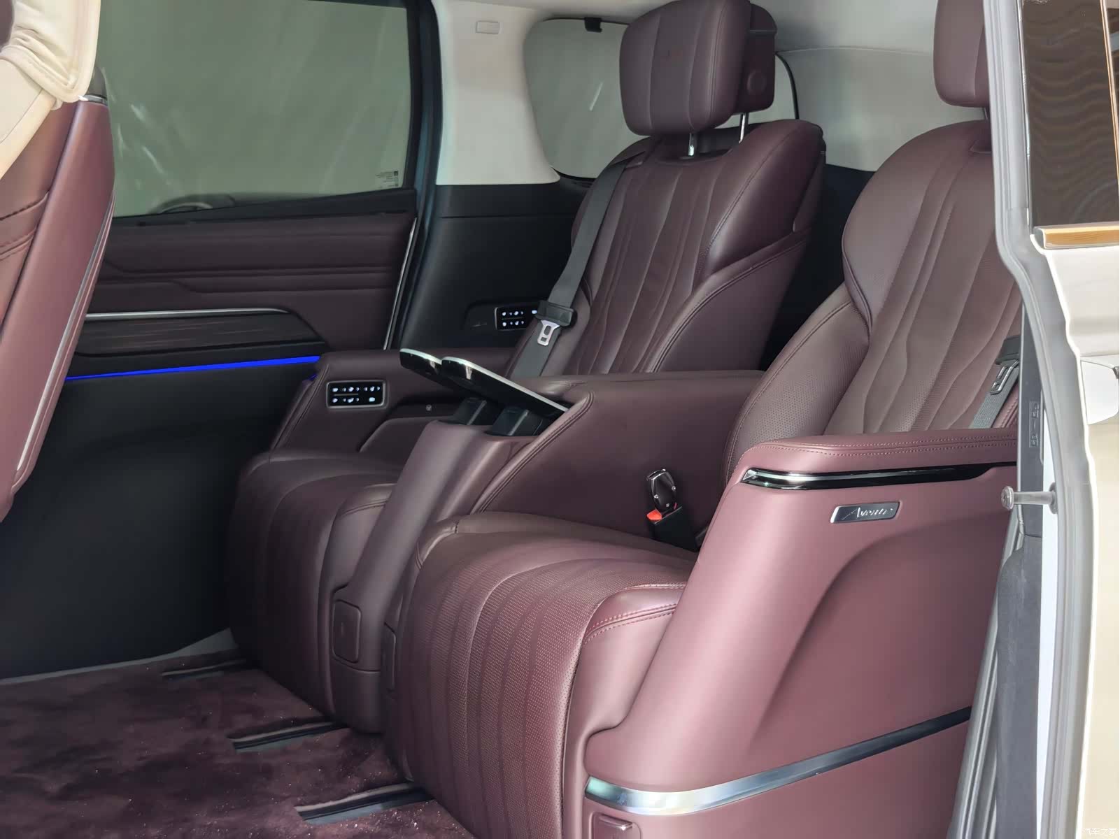 Buick Century, 2023 10