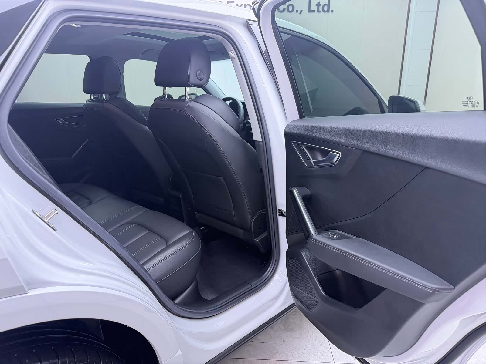 Audi Q2L, 2022 21