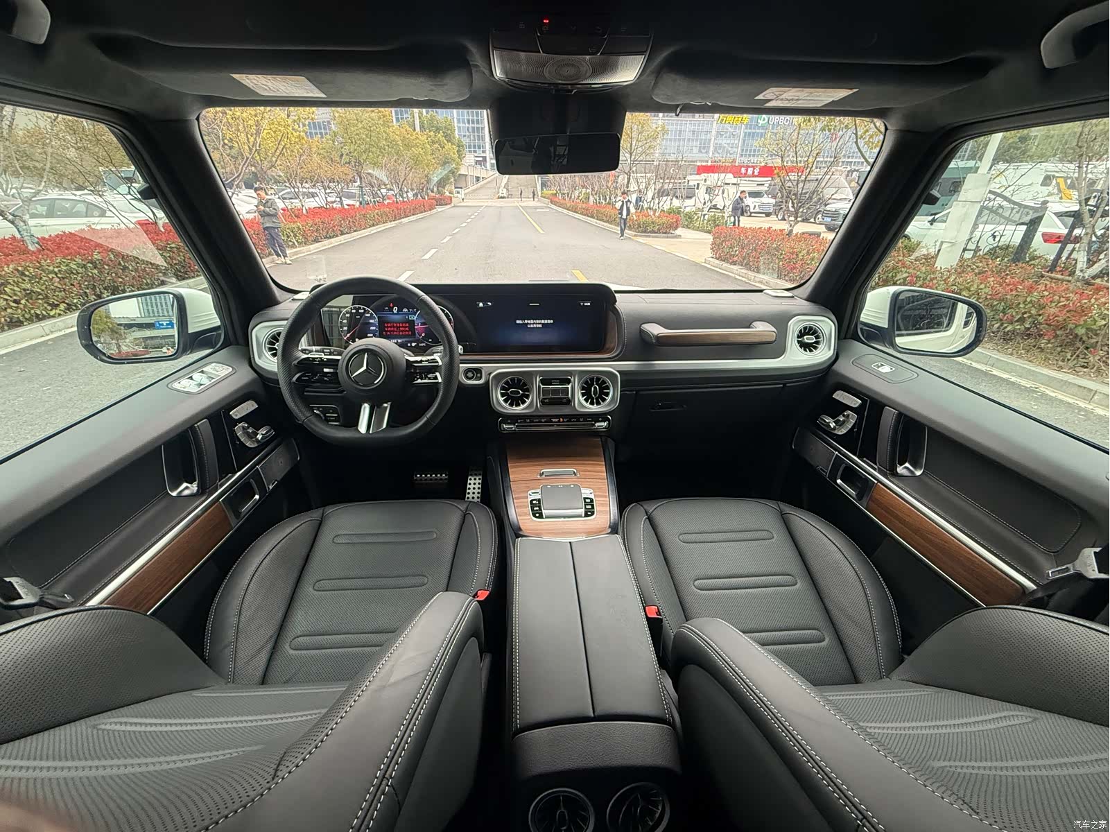 Mercedes-Benz G-Class, 2025 7