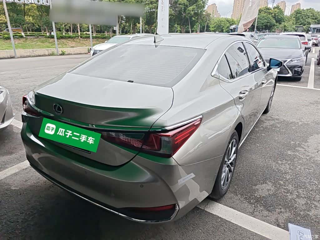 Lexus ES, 2024 7