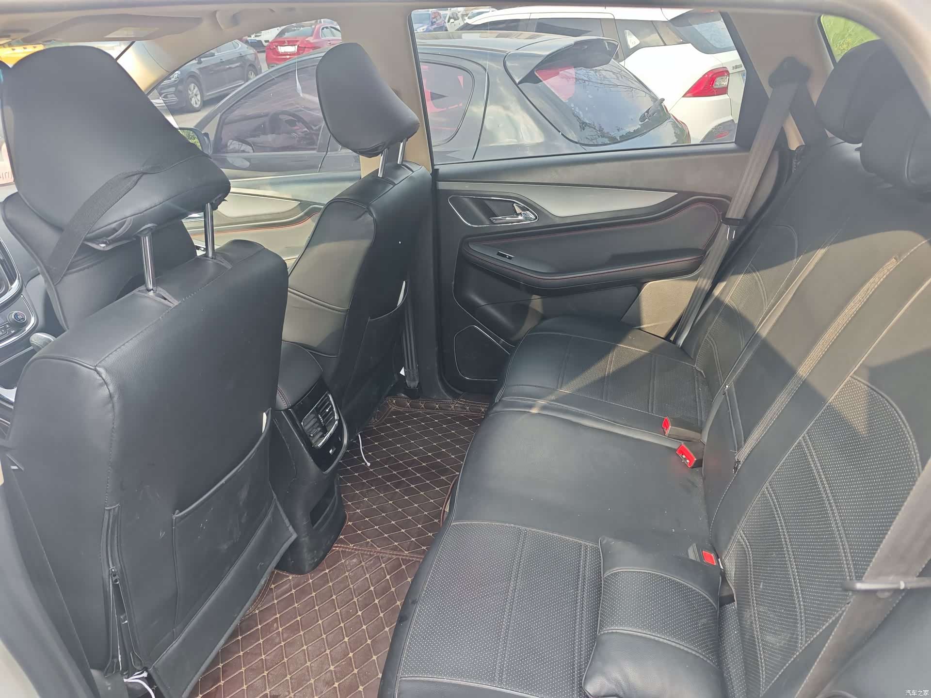 Wuling 560, 2016 13