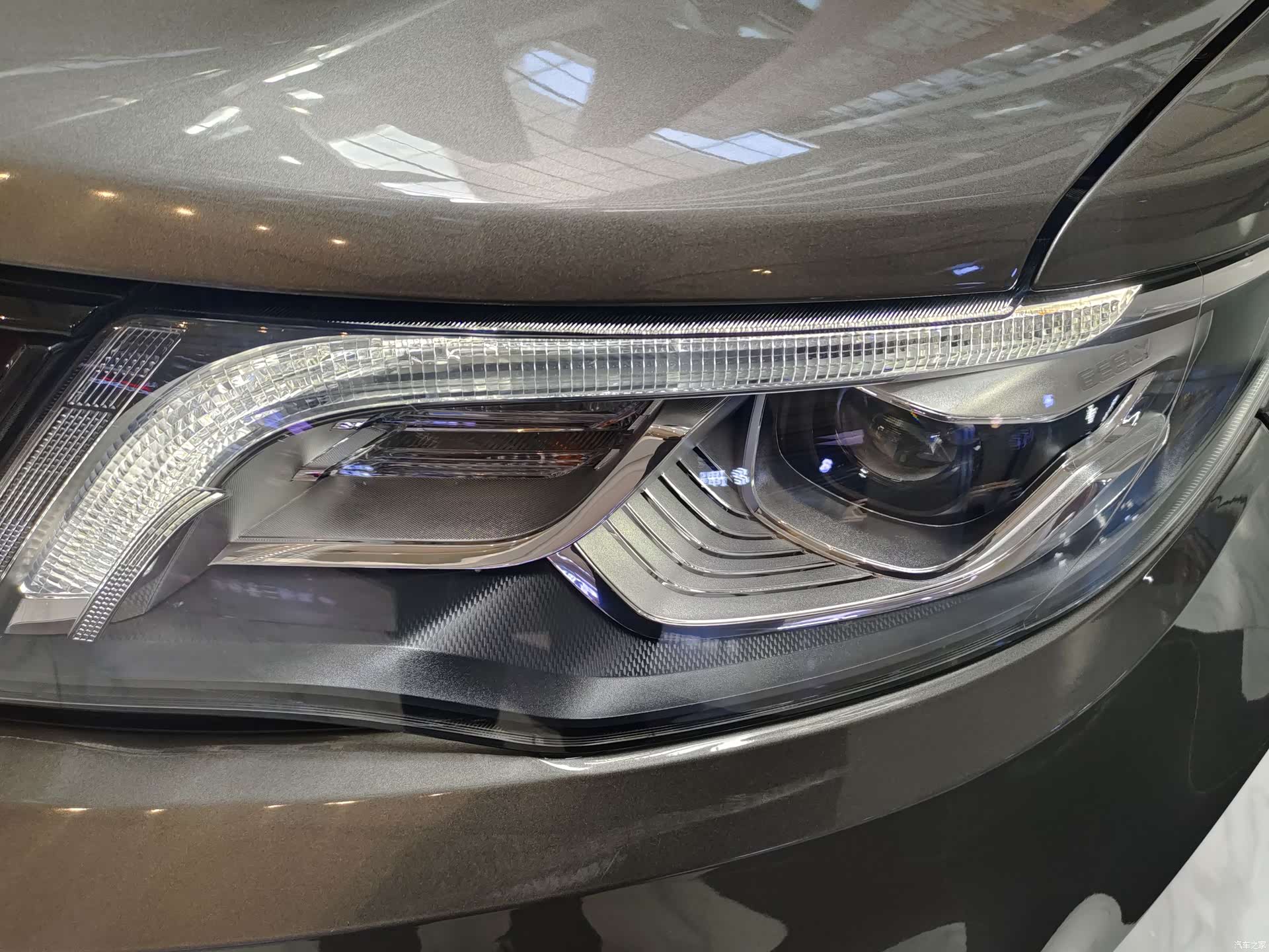 Geely Boyue, 2021 4