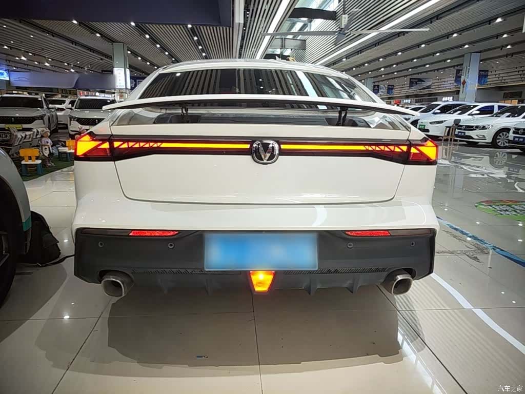 Changan UNI-V, 2023 6
