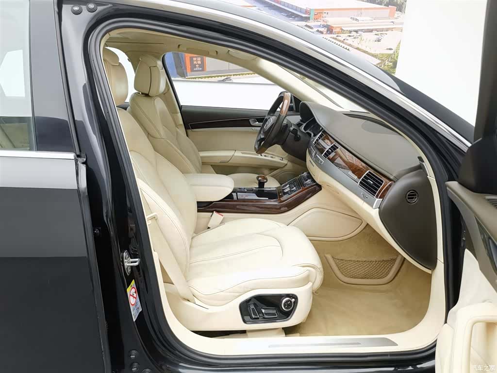 Audi A8L, 2012 23