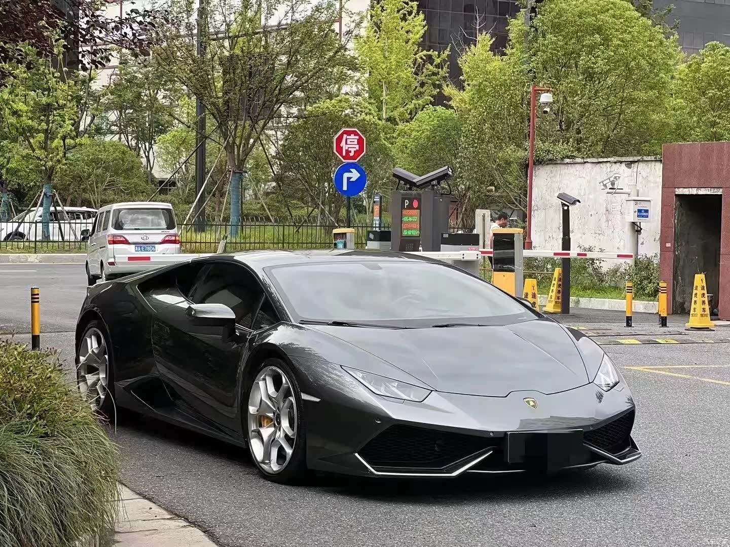 Lamborghini Huracán, 2016 3