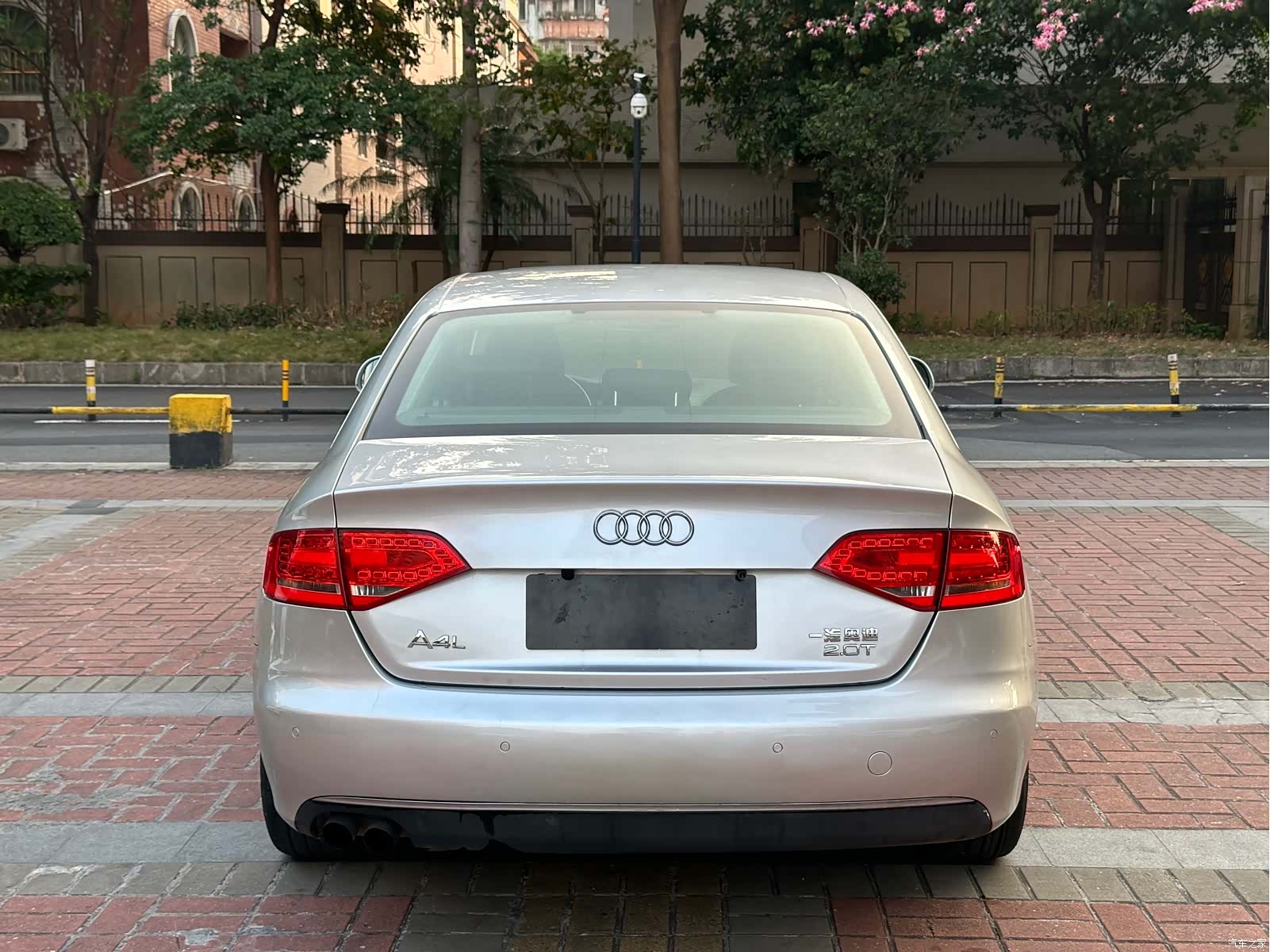 Audi A4L, 2012 7