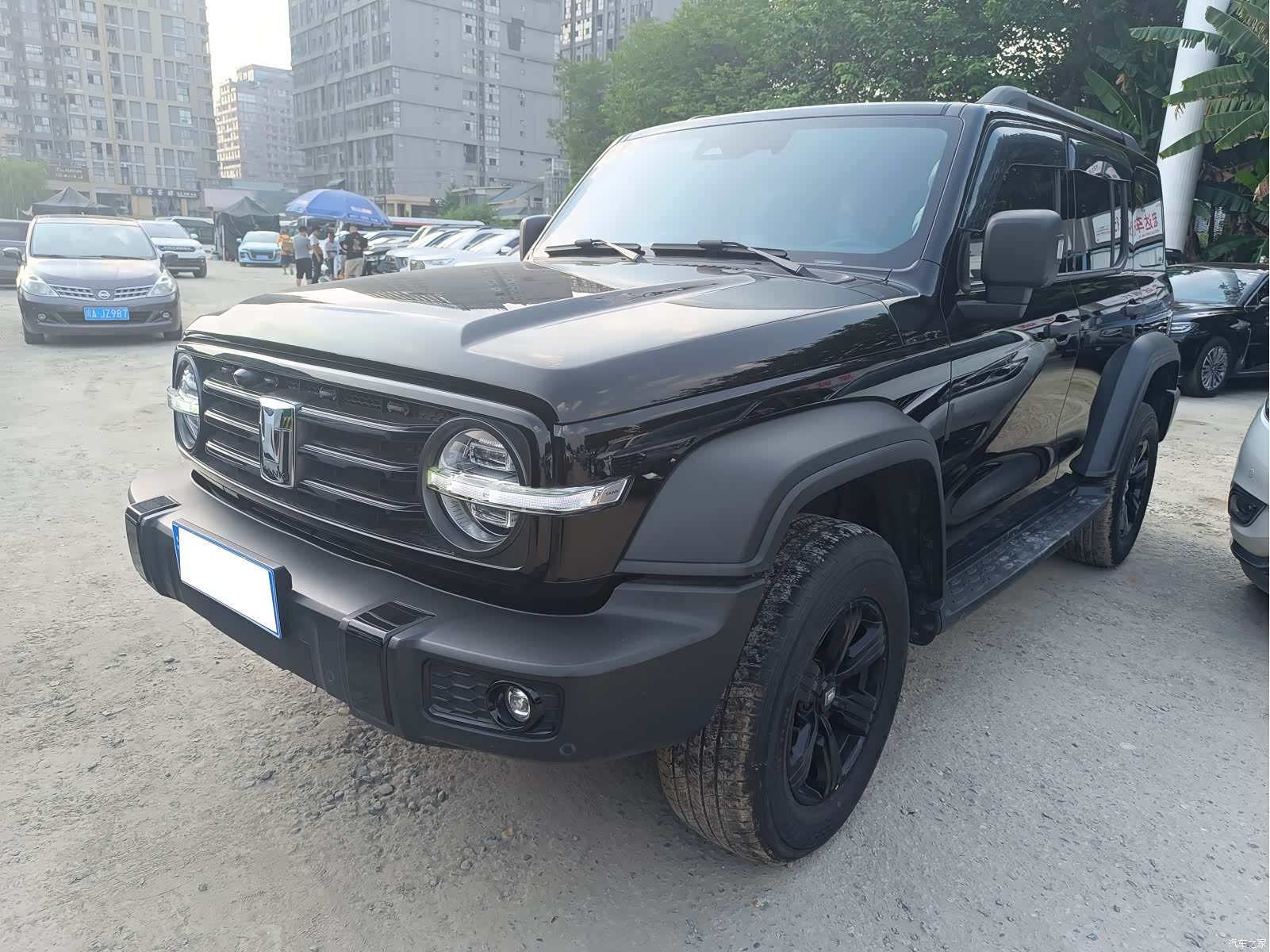 Tank 300