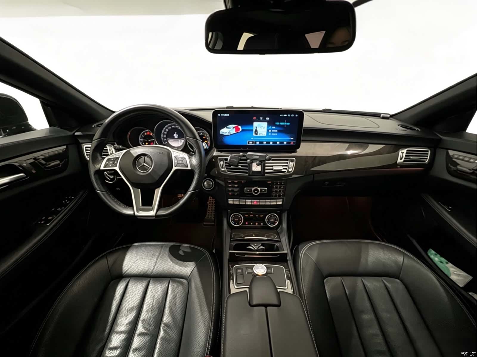 Mercedes-Benz CLS, 2013 8