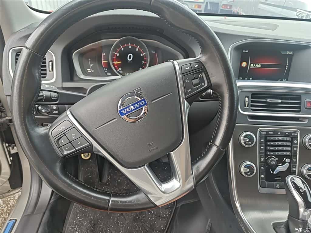 Volvo S60, 2016 11