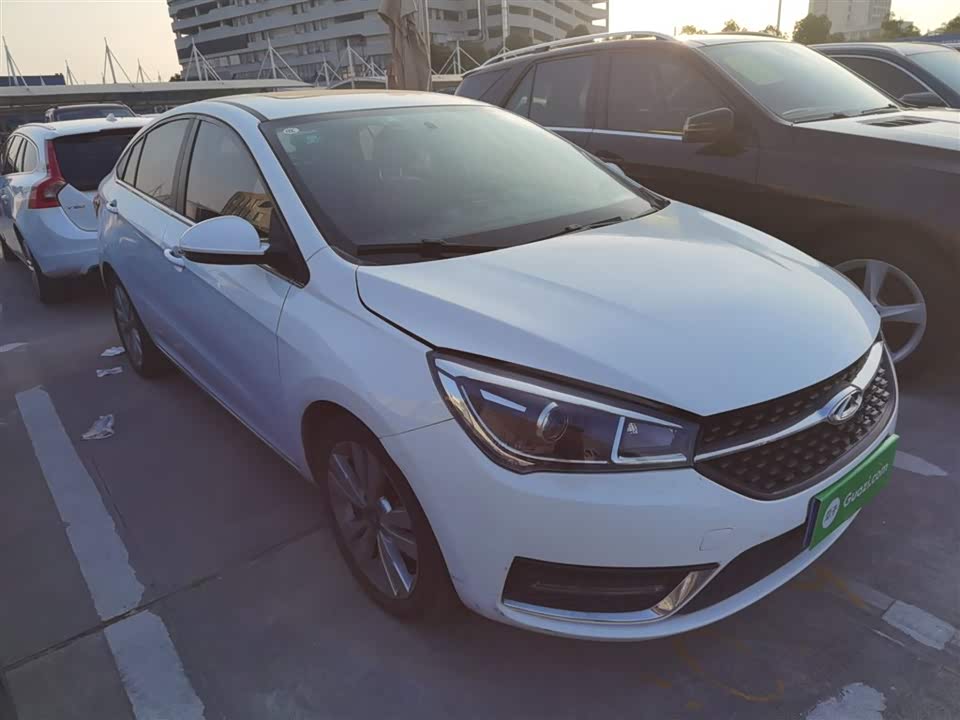 Chery Arrizo 5