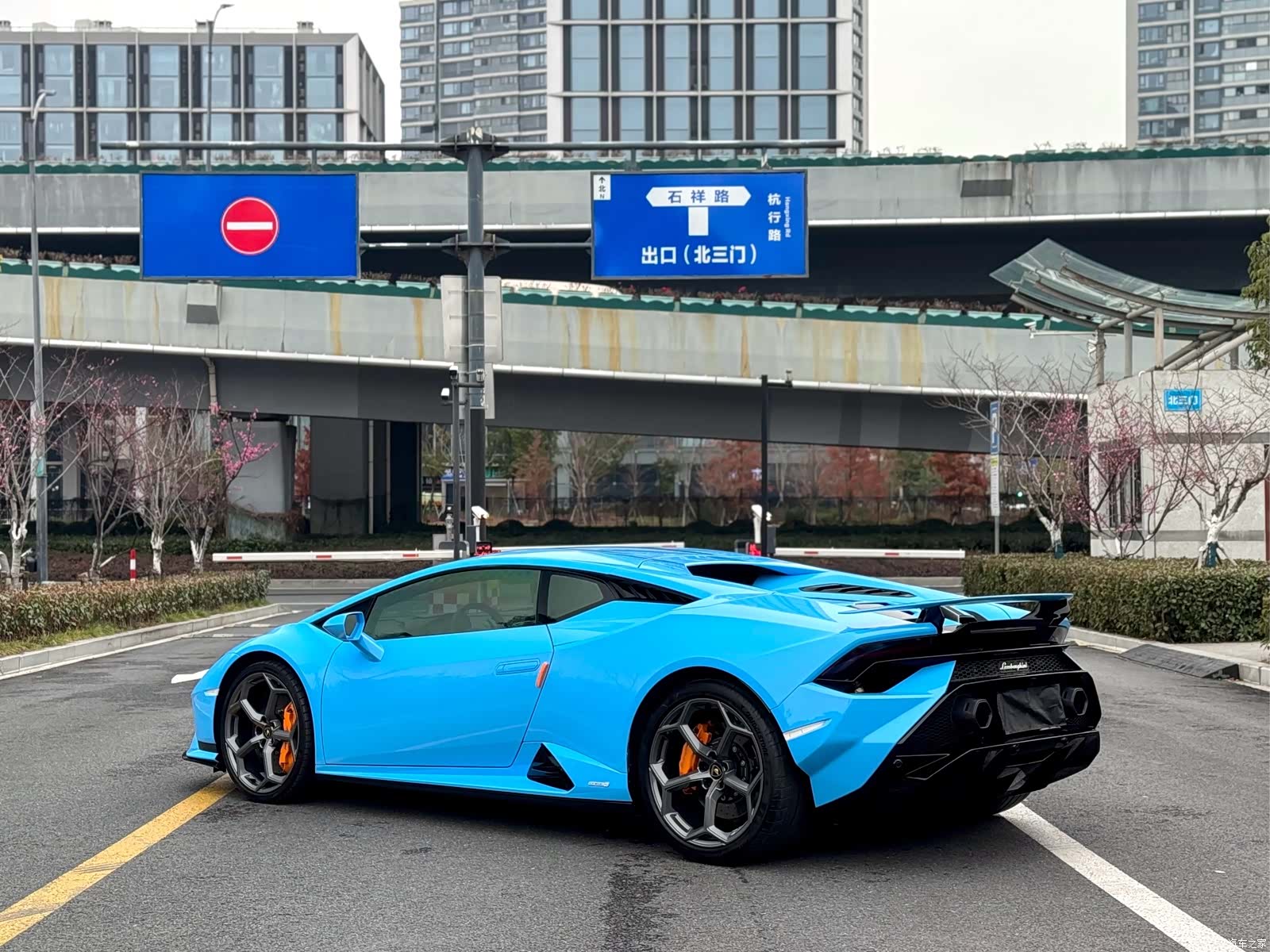 Lamborghini Huracán, 2025 7