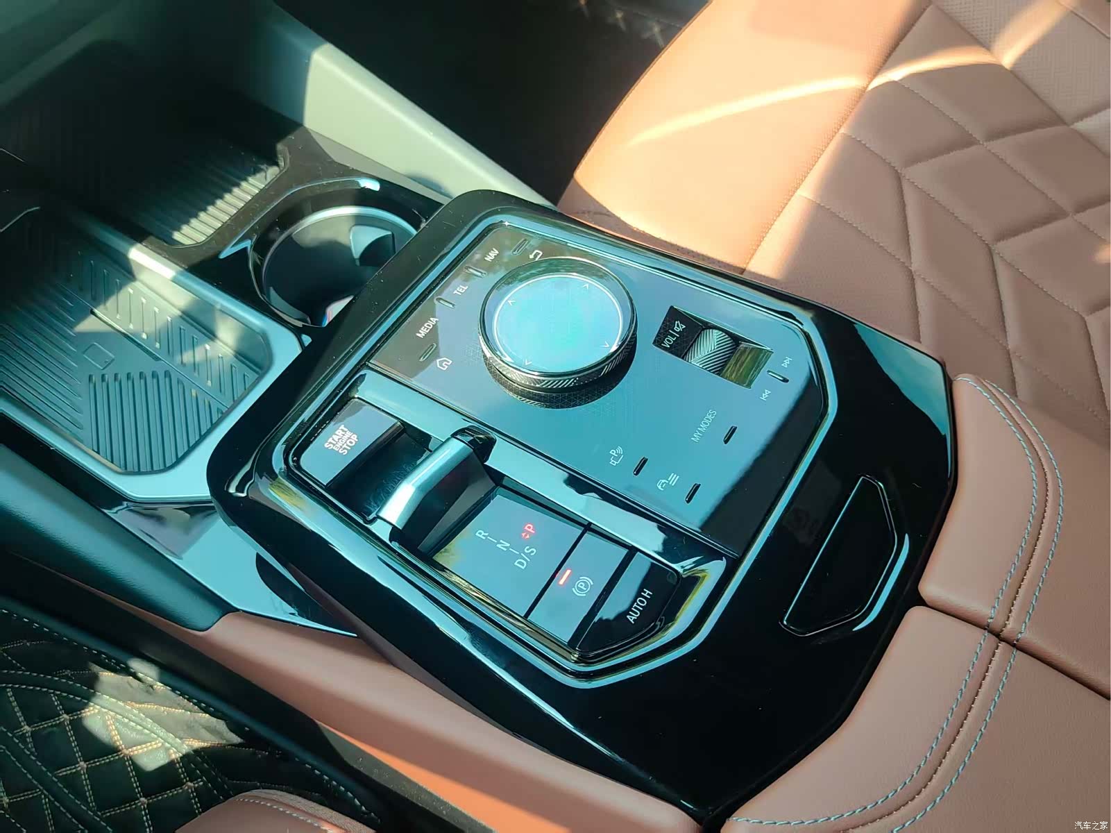 BMW 5 Series, 2025 10