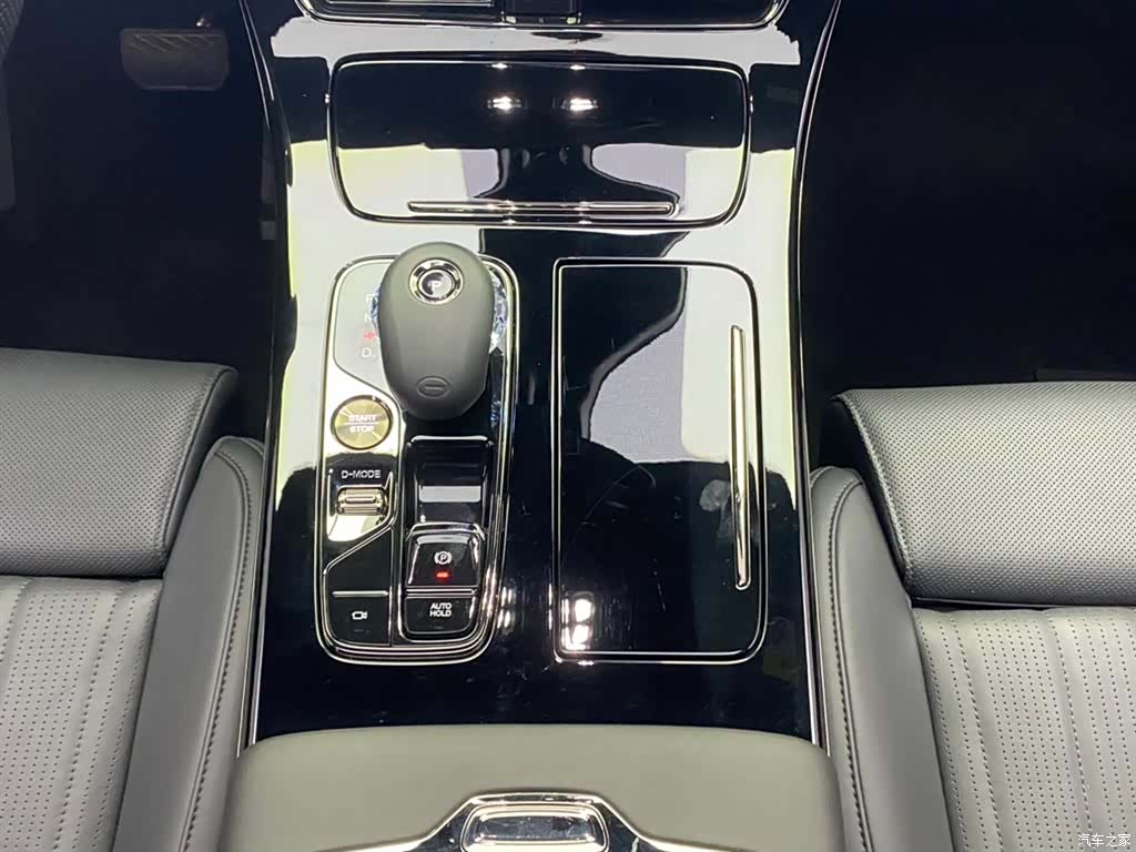 Trumpchi M8, 2025 21