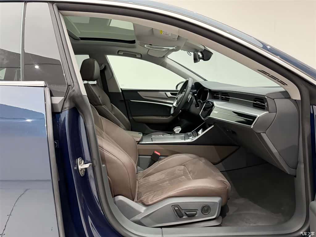 Audi A7L, 2023 19