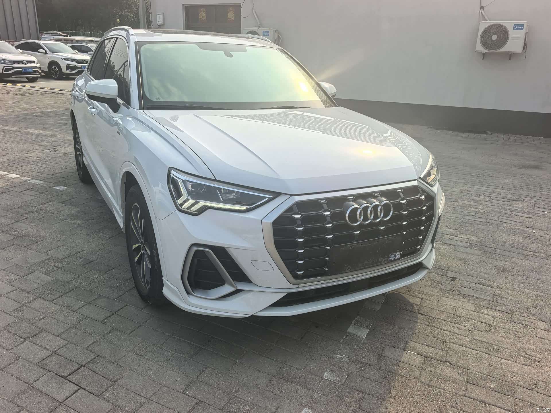 Audi Q3, 2022 3