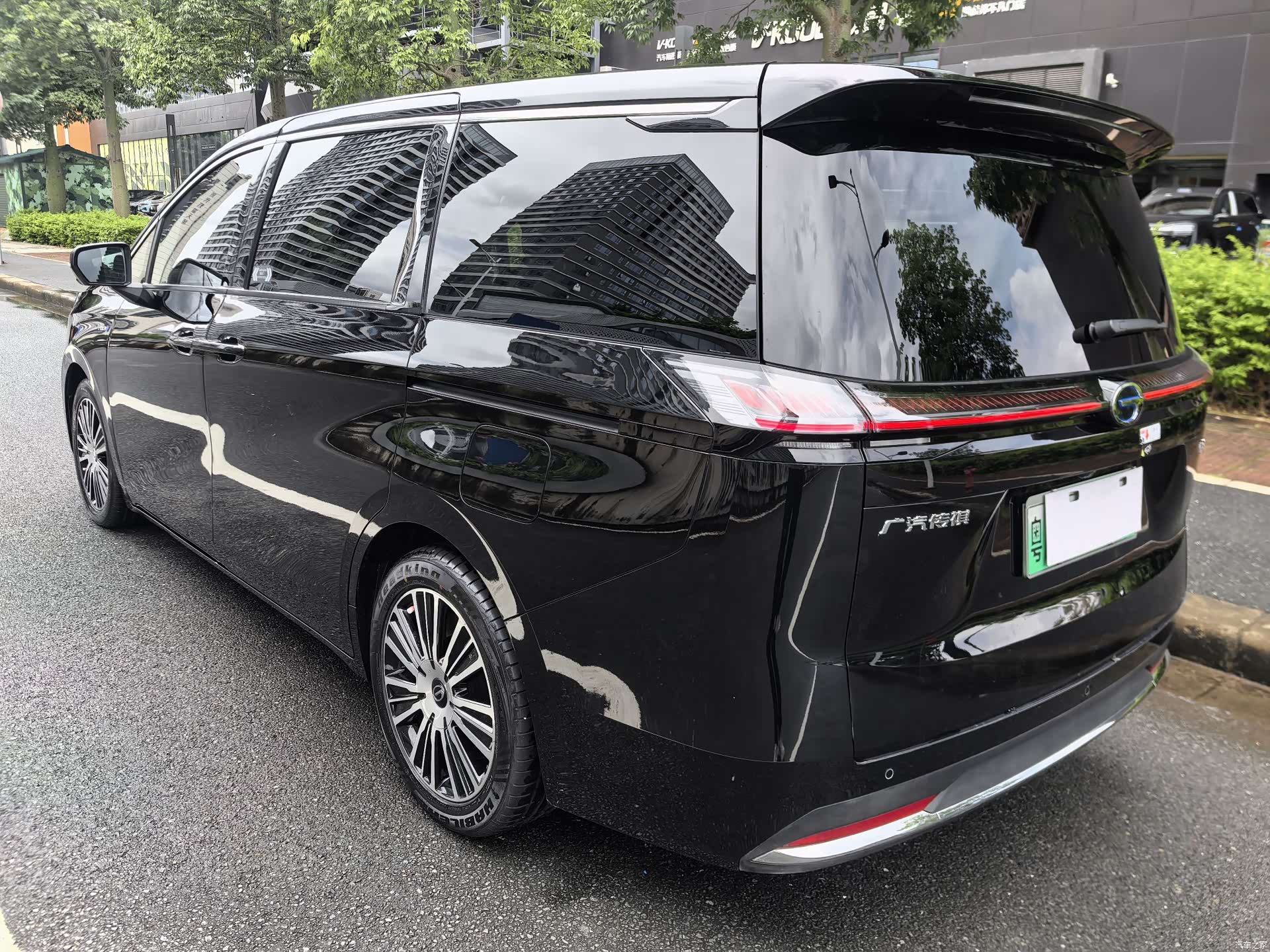 Trumpchi E8, 2025 4