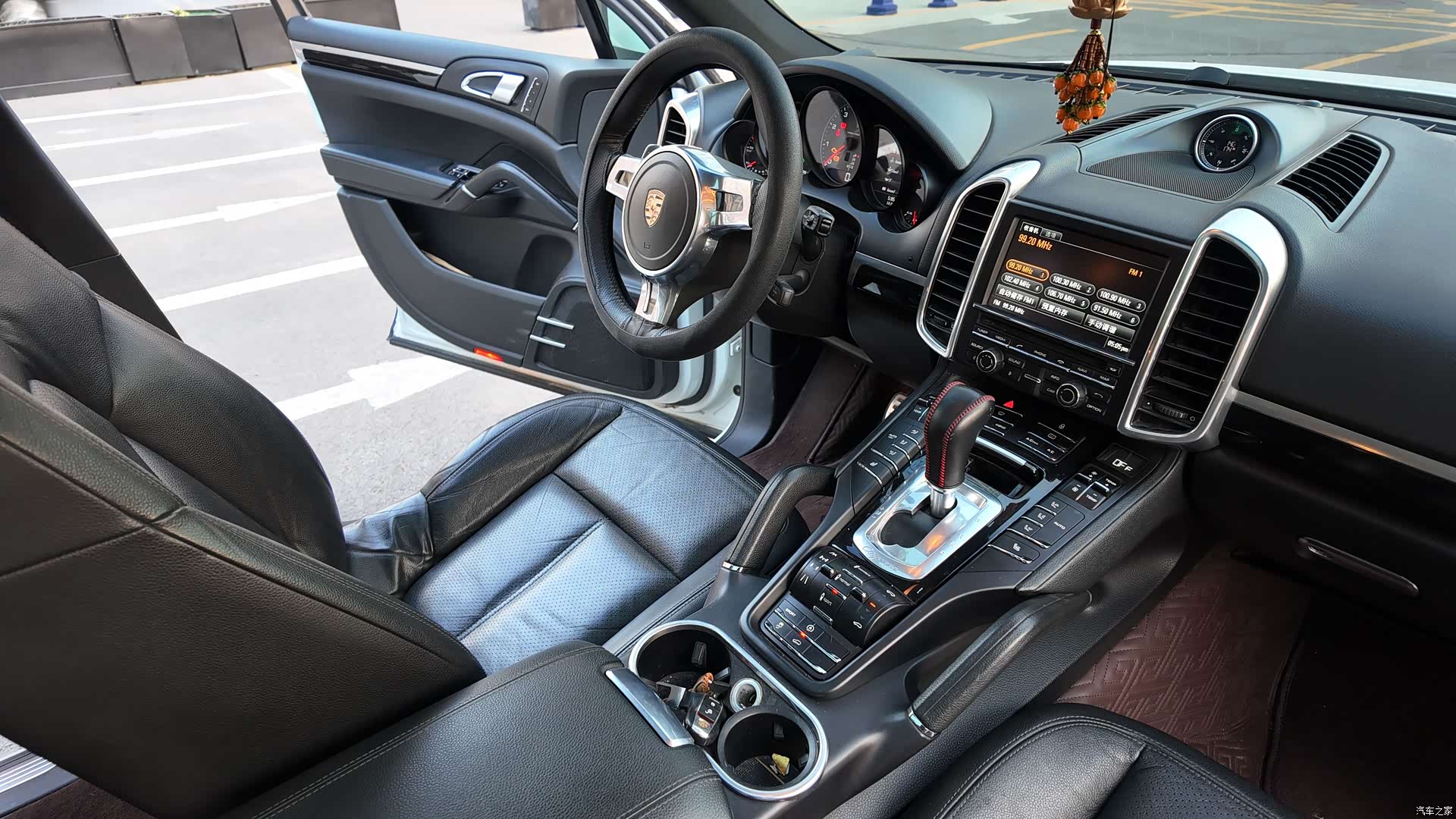 Porsche Cayenne, 2012 16