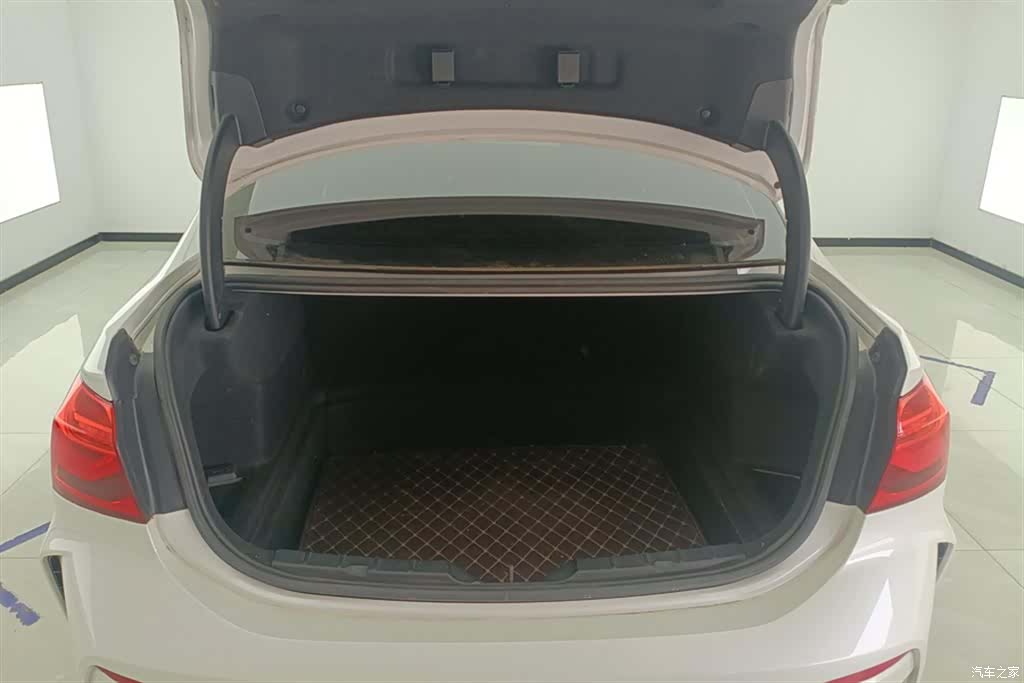 BMW 1 Series, 2022 4
