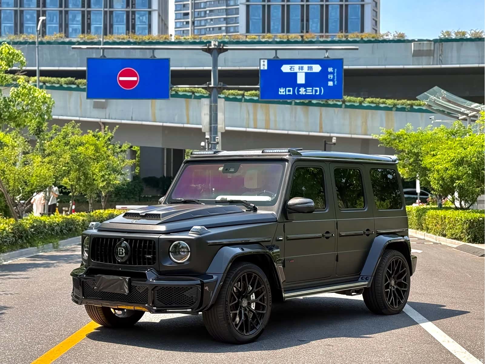 Mercedes-Benz G-Class, 2023 3