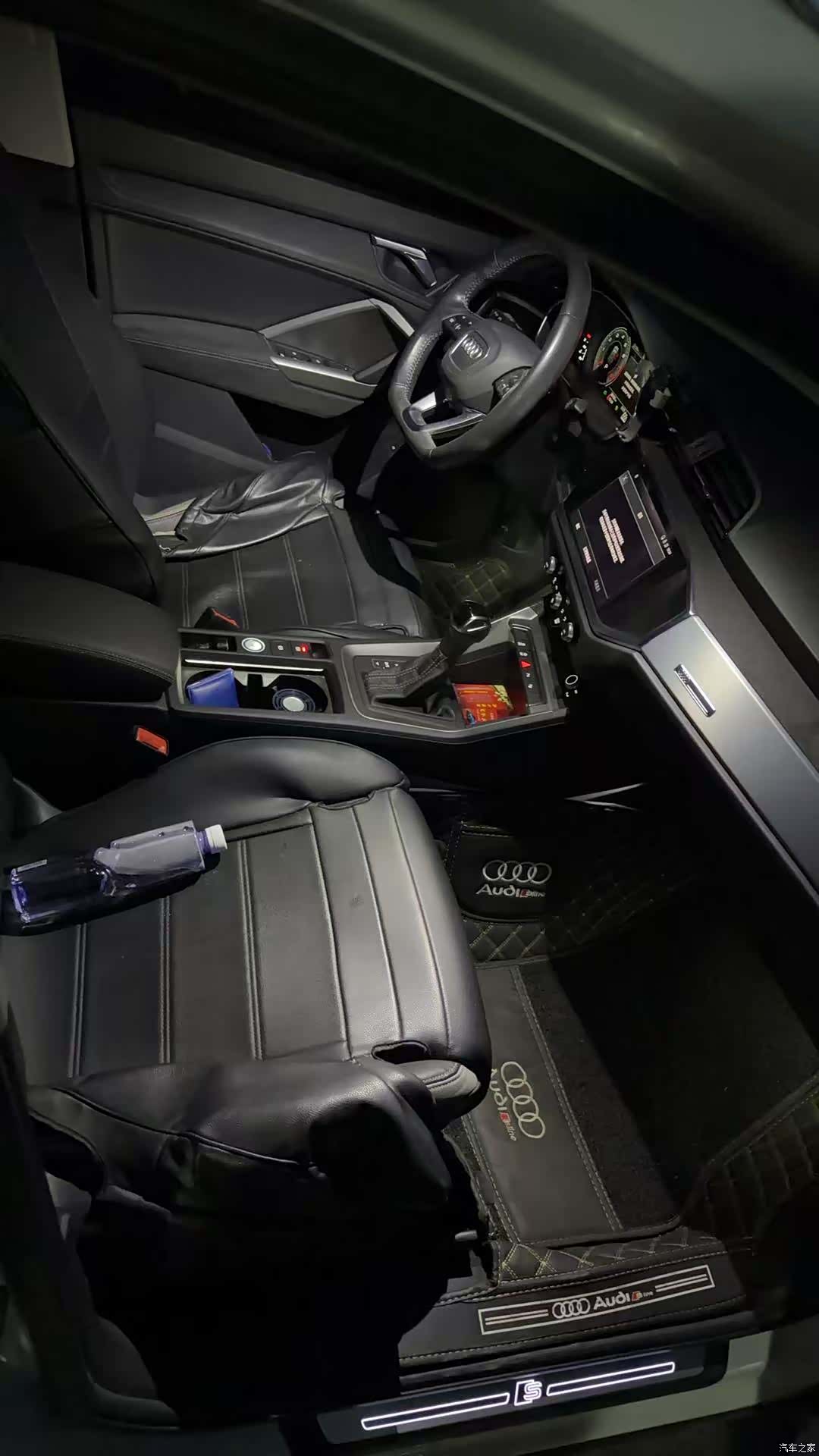 Audi Q3, 2022 все фото
