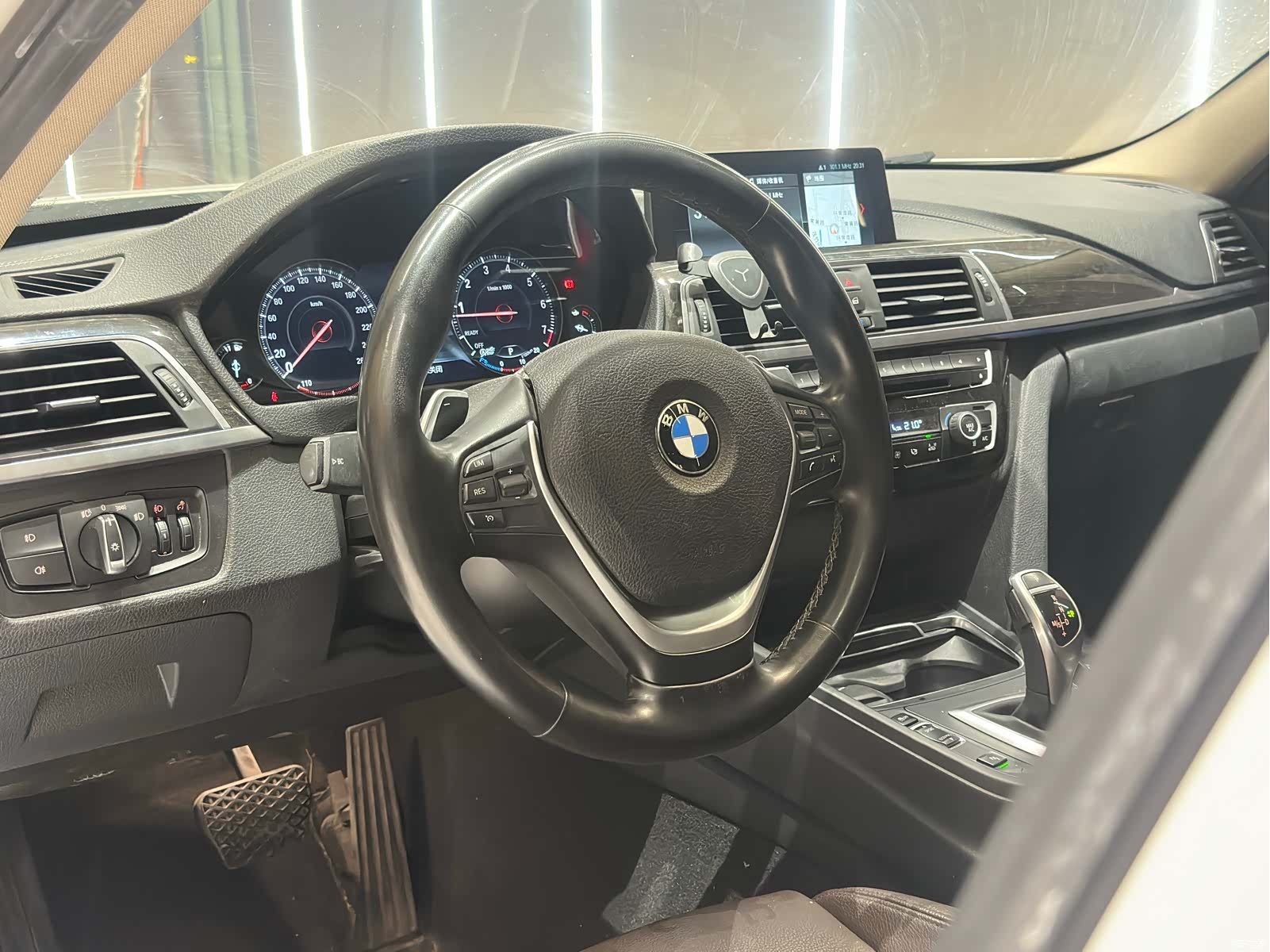 BMW 3 Series, 2018 13