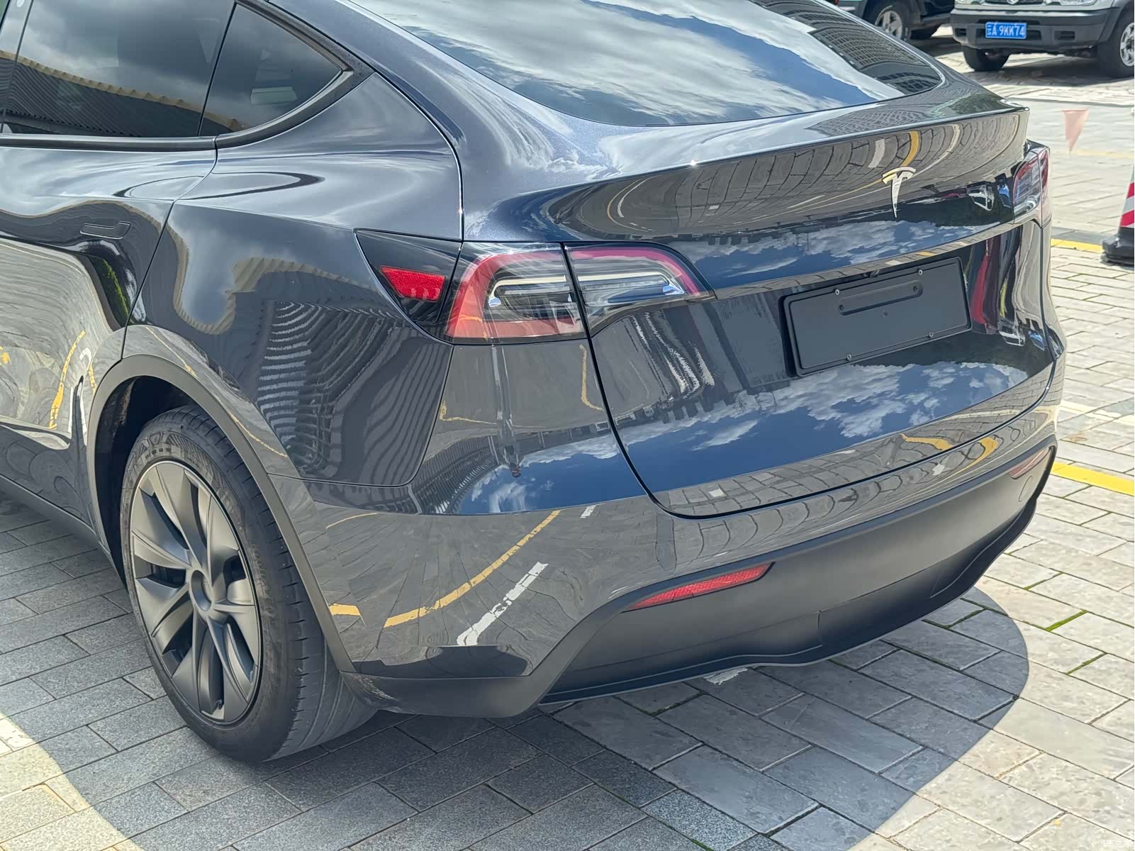 Tesla Model Y, 2024 22