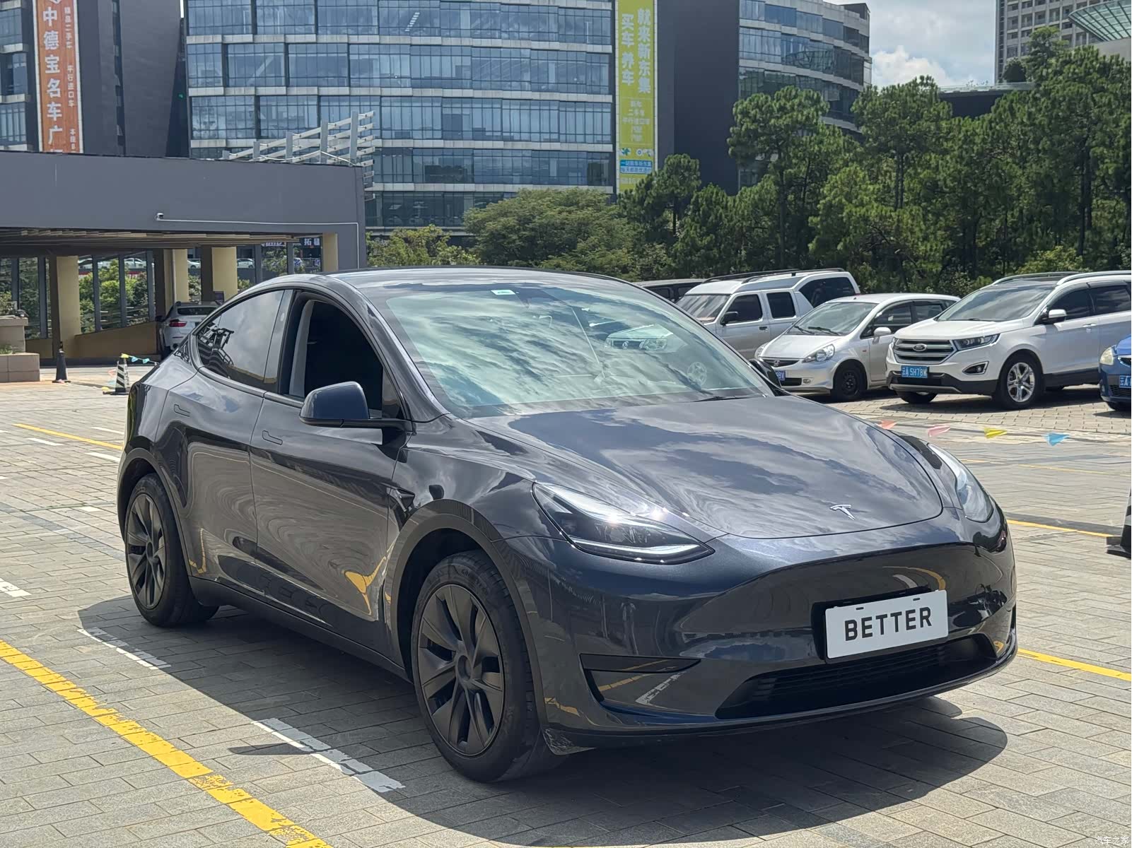 Tesla Model Y, 2024 12
