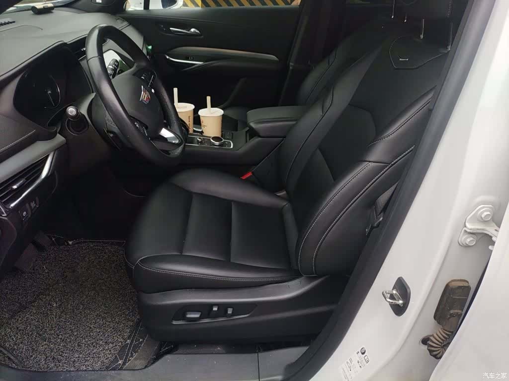 Cadillac XT4, 2022 16