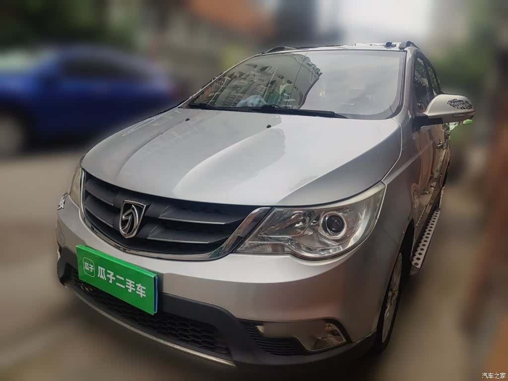 Wuling 730, 2015 2