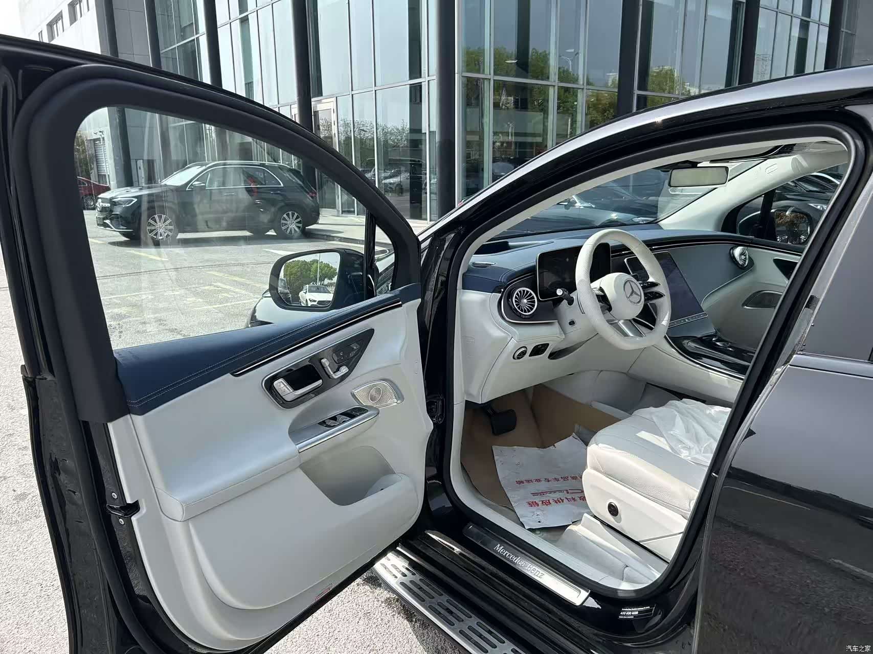 Mercedes-Benz EQE, 2026 11