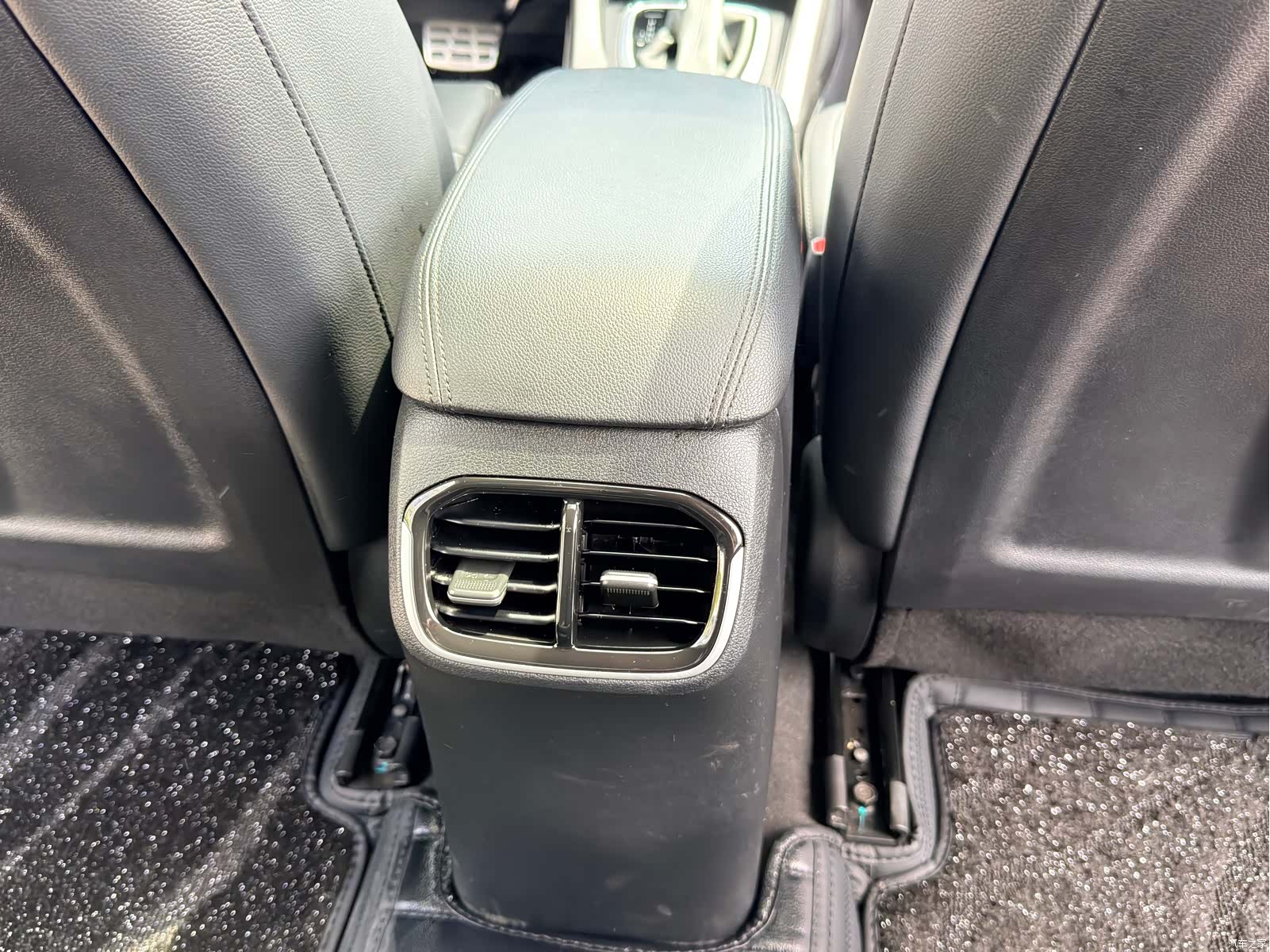 Hyundai Lafesta, 2022 13