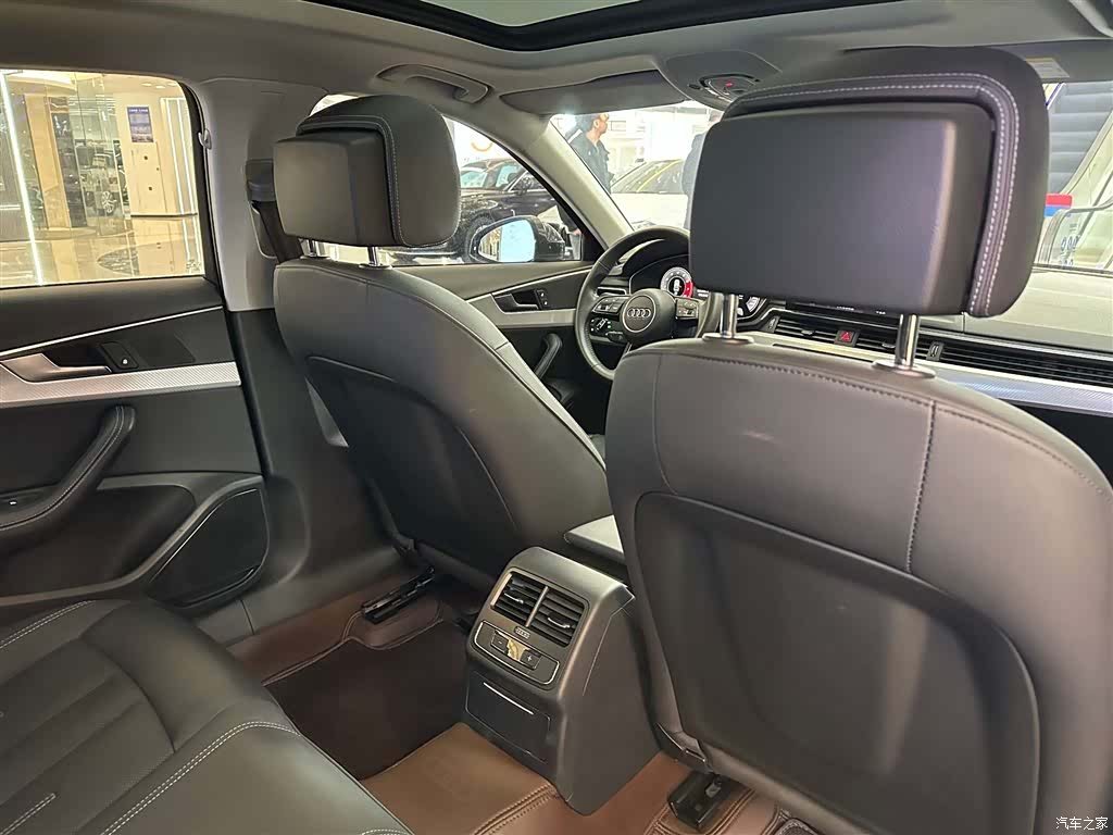 Audi A4L, 2021 23