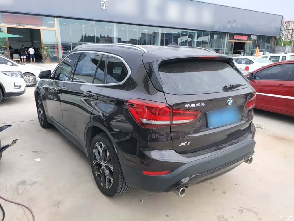 BMW X1, 2019 все фото