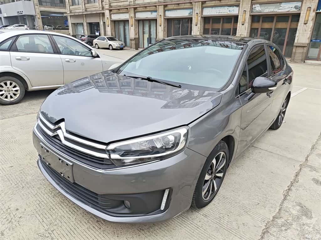 Citroen C4, 2017 1