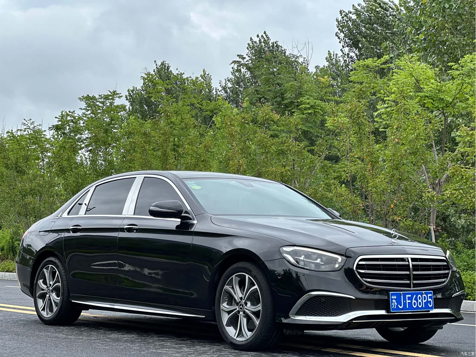 Mercedes-Benz E-Class, 2020 3
