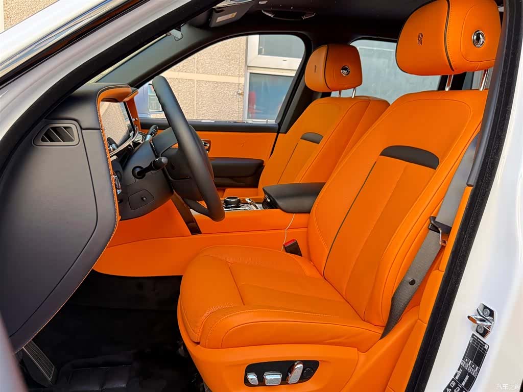 Rolls-Royce Cullinan, 2025 6